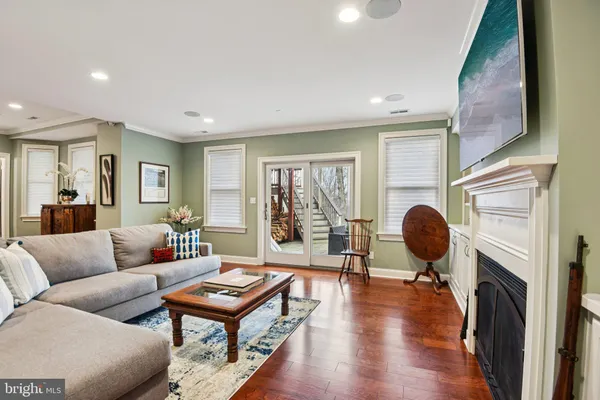 $1,999,999 | 2004 Diane Lane, Ellicott City, MD 21042
