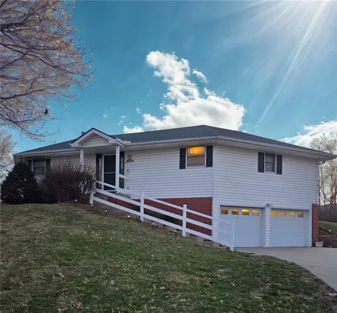 $334,900 | 2428 Little Blue Court, Liberty, MO 64068