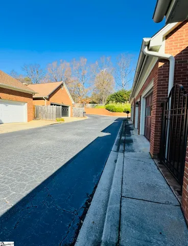 $424,999 | 110 Kilkenney Court, Greenville, SC 29615