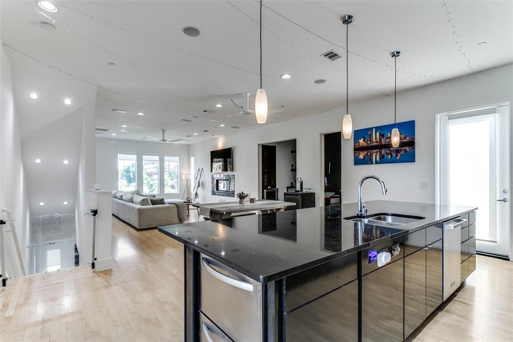 1600 North Haskell Ave Unit 16