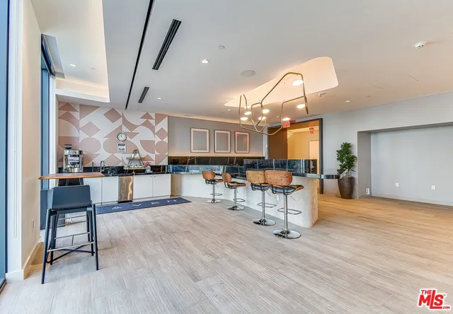 $3,500 | 1100 South Grand Avenue, Unit A003, Los Angeles, CA 90015