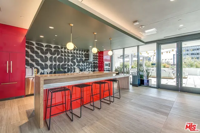 $3,500 | 1100 South Grand Avenue, Unit A003, Los Angeles, CA 90015