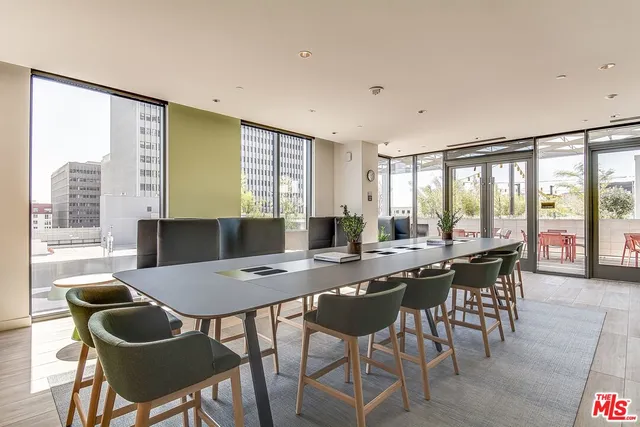 $3,500 | 1100 South Grand Avenue, Unit A003, Los Angeles, CA 90015