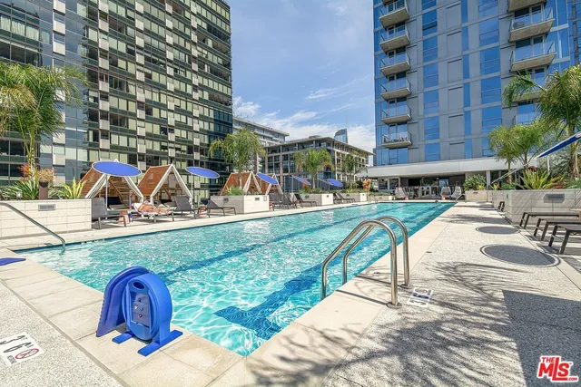 $3,500 | 1100 South Grand Avenue, Unit A003, Los Angeles, CA 90015