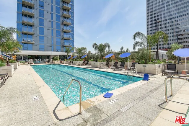 $3,500 | 1100 South Grand Avenue, Unit A003, Los Angeles, CA 90015