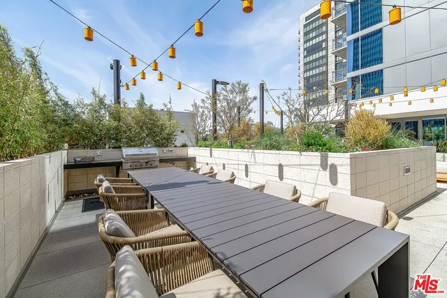 $3,500 | 1100 South Grand Avenue, Unit A003, Los Angeles, CA 90015