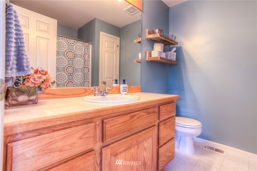 2632 201st Place Southeast Bothell, WA 98012 - Photo 14 of 25