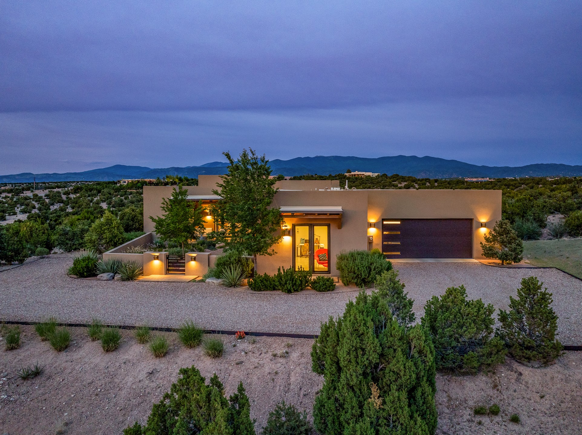 31 Sundance Ridge Circle Santa Fe, NM 87506 - Photo 2 of 57