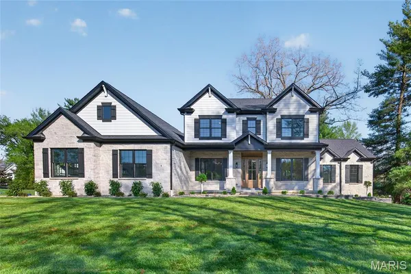 $3,390,000 | 8 Briarbrook Trail, St. Louis, MO 63131