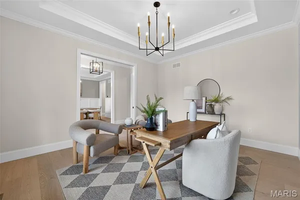 $3,390,000 | 8 Briarbrook Trail, St. Louis, MO 63131