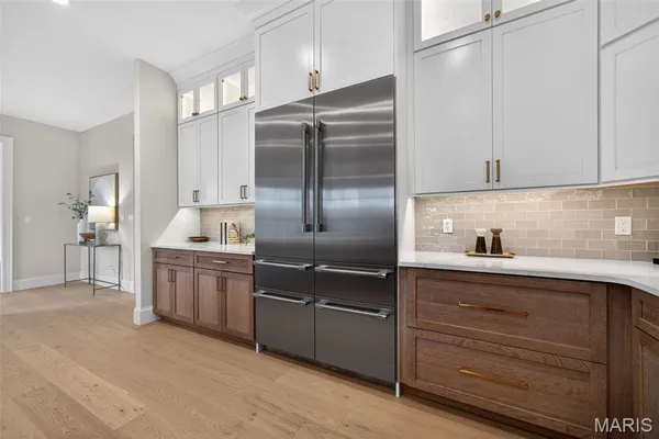 $3,390,000 | 8 Briarbrook Trail, St. Louis, MO 63131
