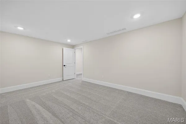 $3,390,000 | 8 Briarbrook Trail, St. Louis, MO 63131