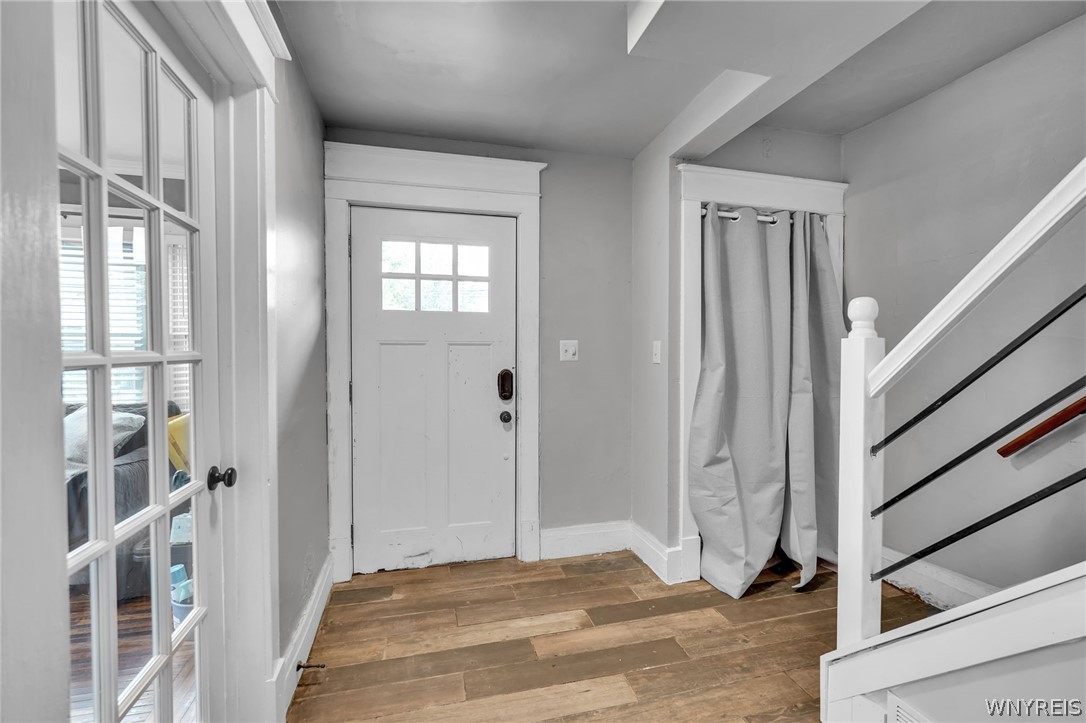 239 Roesch Avenue Buffalo, NY 14207 - Photo 2 of 45