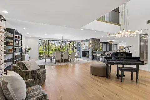 $2,650,000 | 45 Clay Cliffe Drive, Tonka Bay, MN 55331