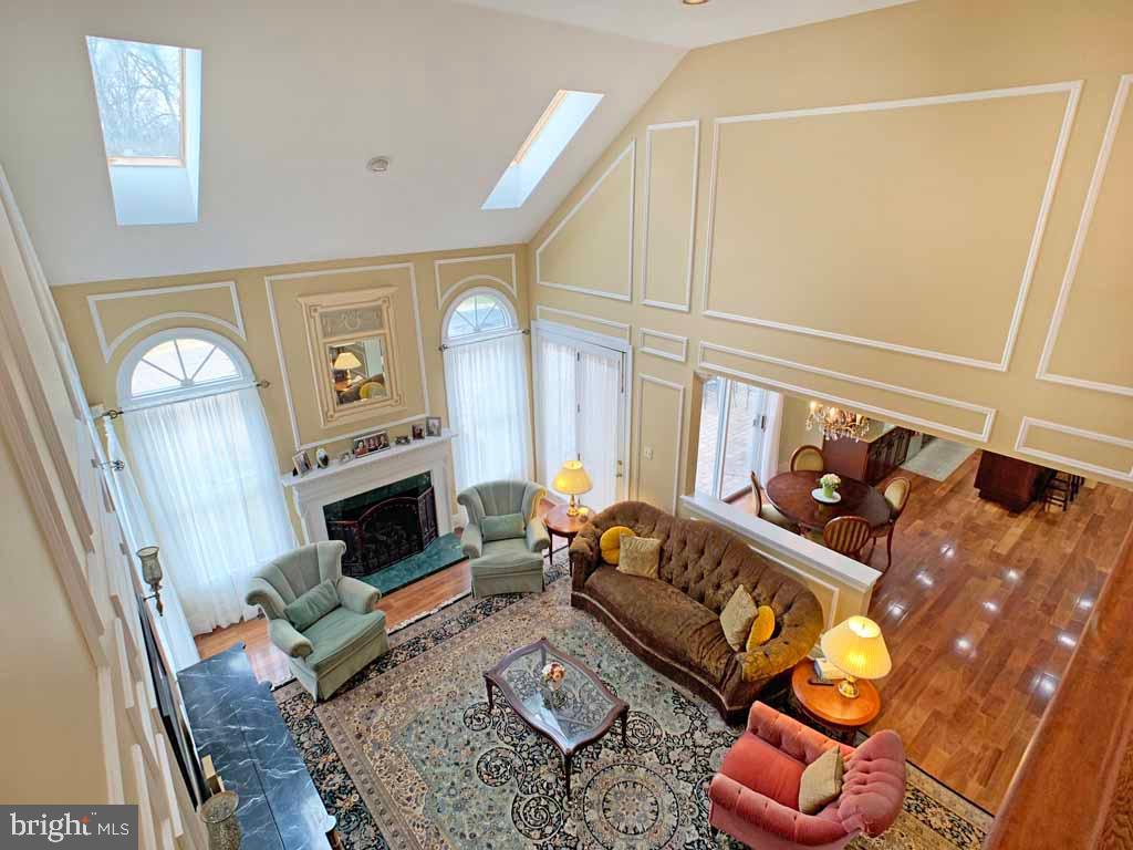 1591 Brookfield Road Newtown, PA 18940 - Photo 17 of 65 Family Room