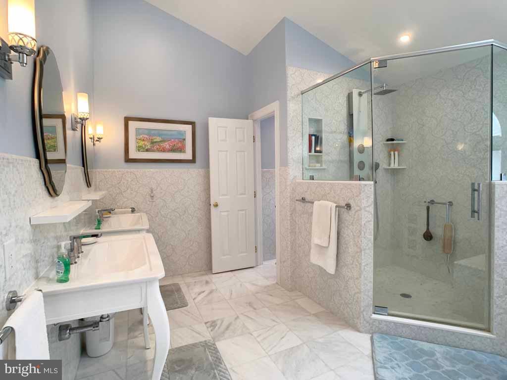 1591 Brookfield Road Newtown, PA 18940 - Photo 31 of 65 Master Bath