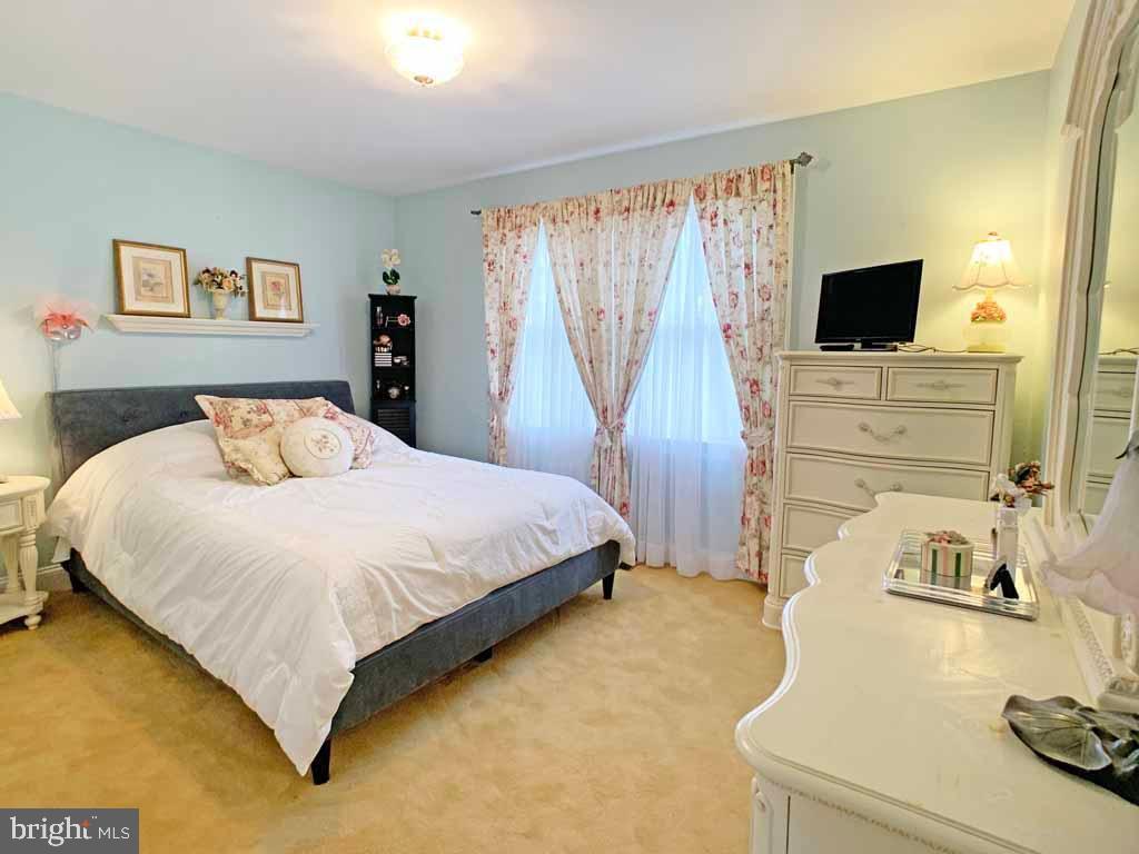 1591 Brookfield Road Newtown, PA 18940 - Photo 35 of 65 Bedroom 3
