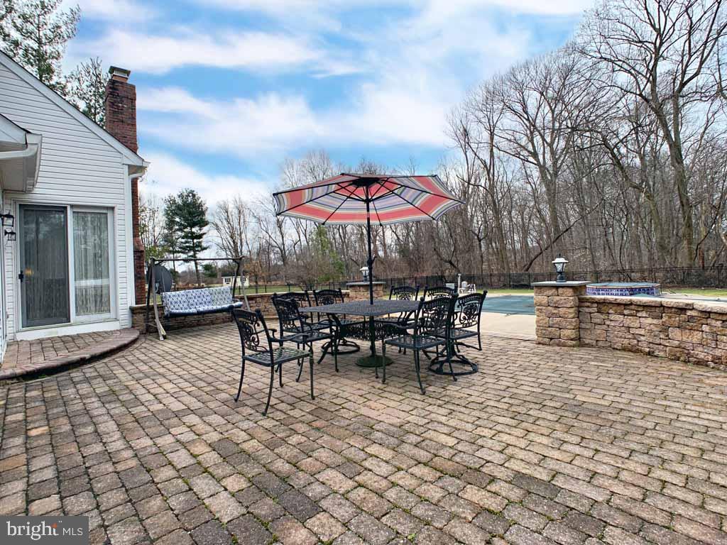 1591 Brookfield Road Newtown, PA 18940 - Photo 47 of 65 Patio