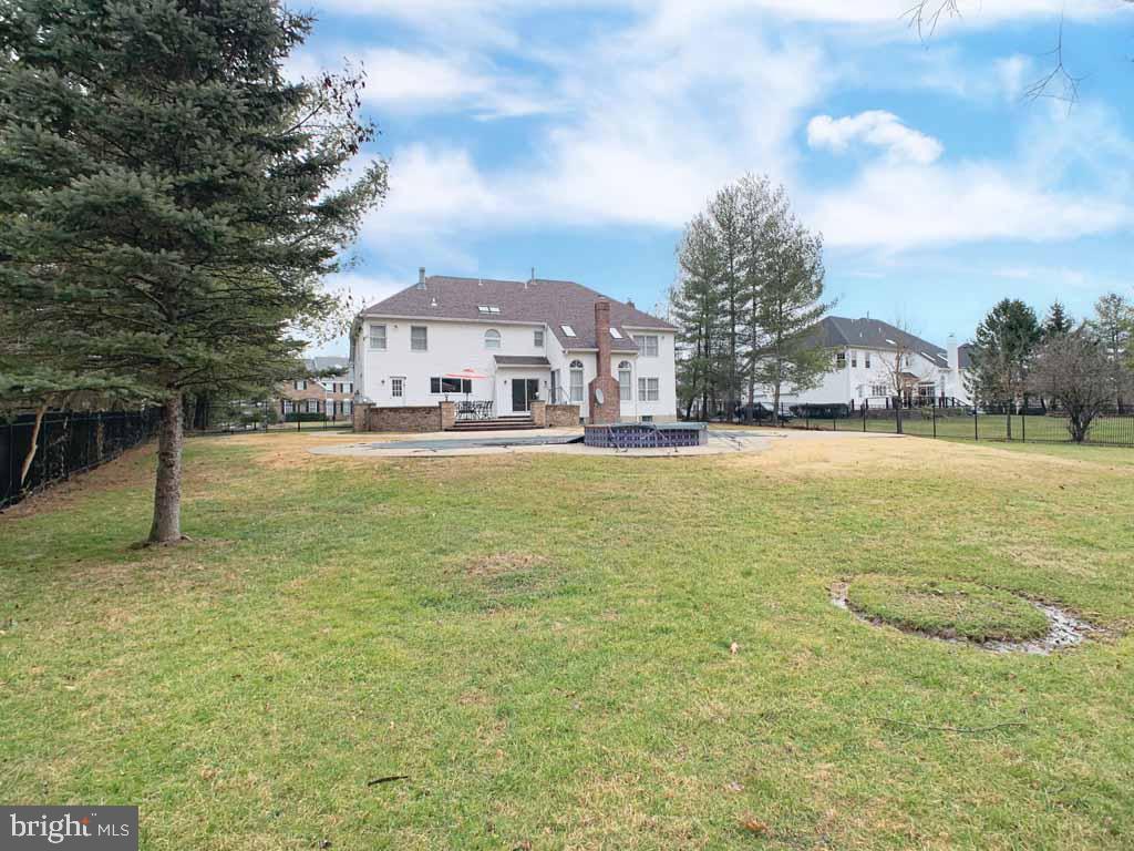 1591 Brookfield Road Newtown, PA 18940 - Photo 54 of 65 Exterior Back