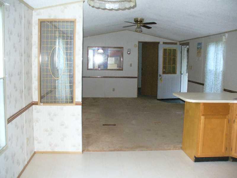 101 Ridley's Landing Road Phippsburg, ME 04562 - Photo 8 of 11 Living Room.