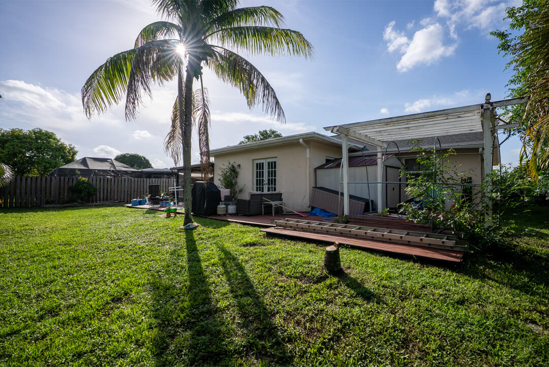 9544 Richmond Circle Boca Raton, FL 33434 - Photo 25 of 29 Backyard