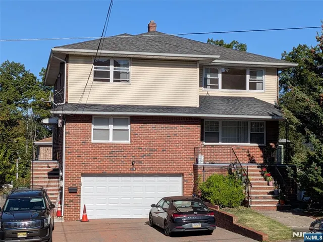 $2,700 | 333 7th Street, Unit 2, Palisades Park, NJ 07650