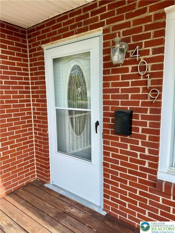 4019 Gettysburg Road Camp Hill, PA 17011 - Photo 7 of 25 Welcome in!