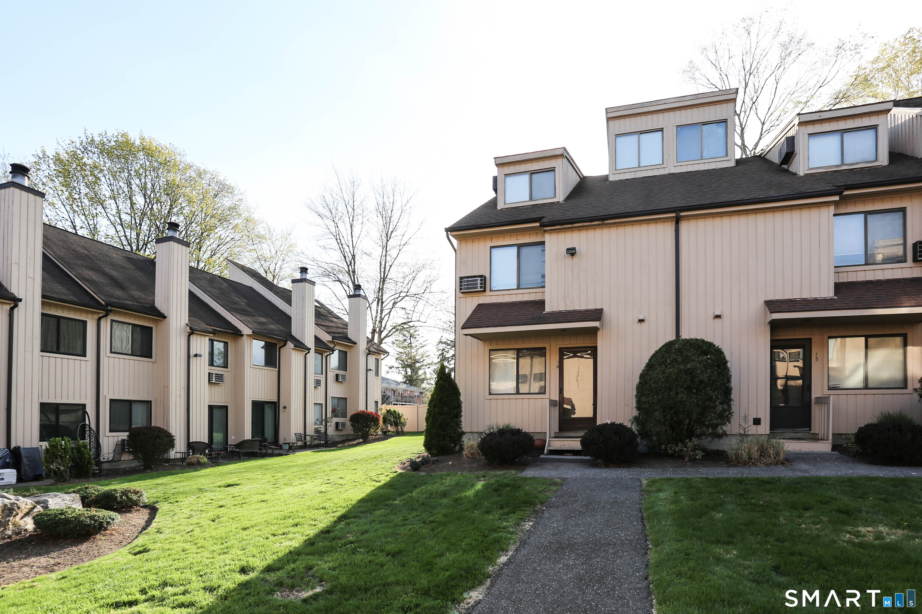 19 Woodway Road, Unit 16 Stamford, CT 06907 - Photo 31 of 35