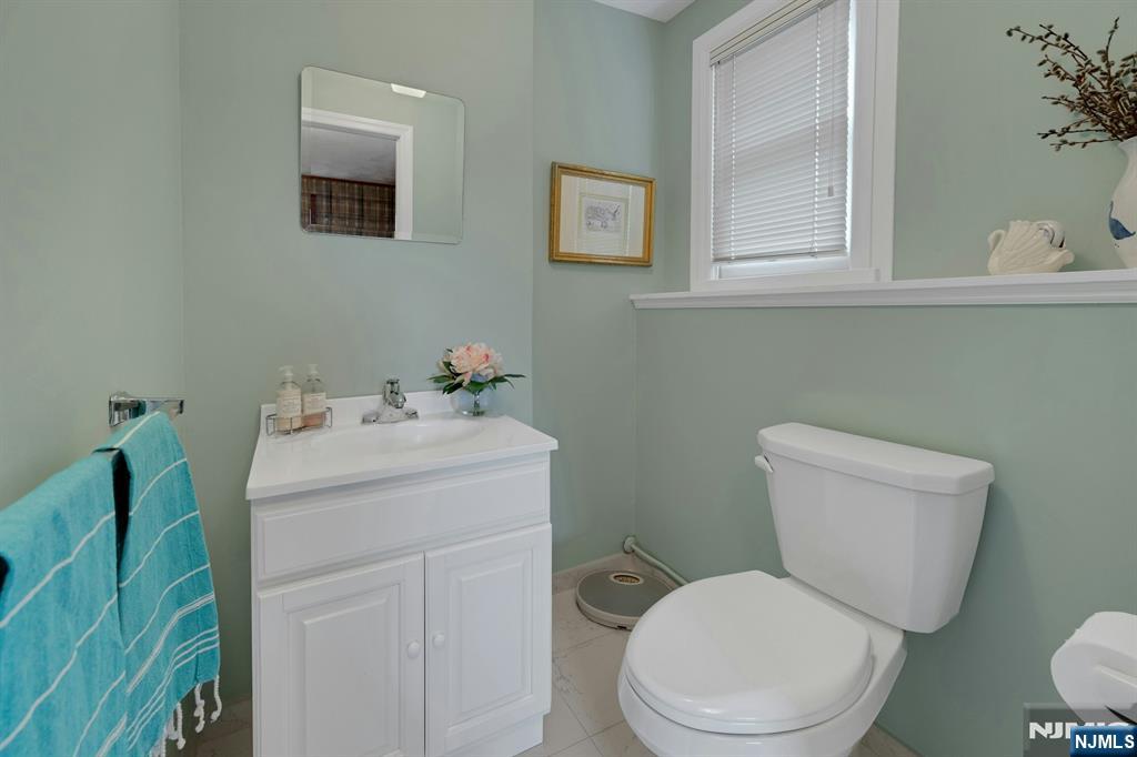 205 Haddenfield Road Clifton, NJ 07013 - Photo 25 of 29