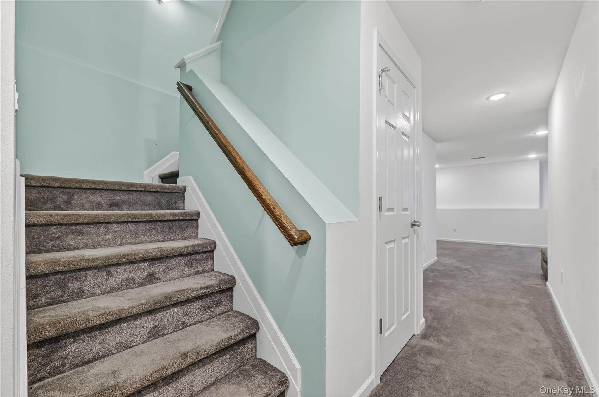 76 Magnolia Park Road Middletown, NY 10940 - Photo 33 of 39 a view of entryway