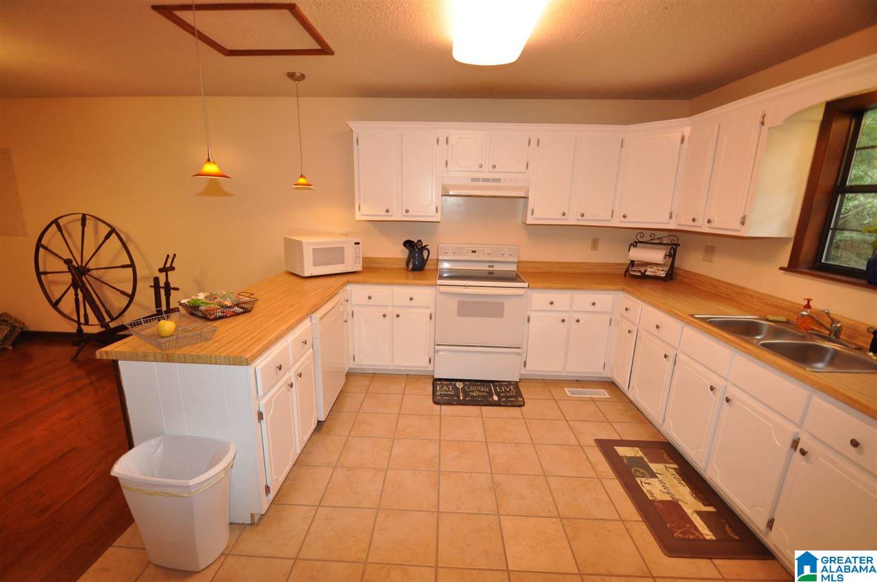 855 Valley Trail Warrior, AL 35180 - Photo 12 of 43