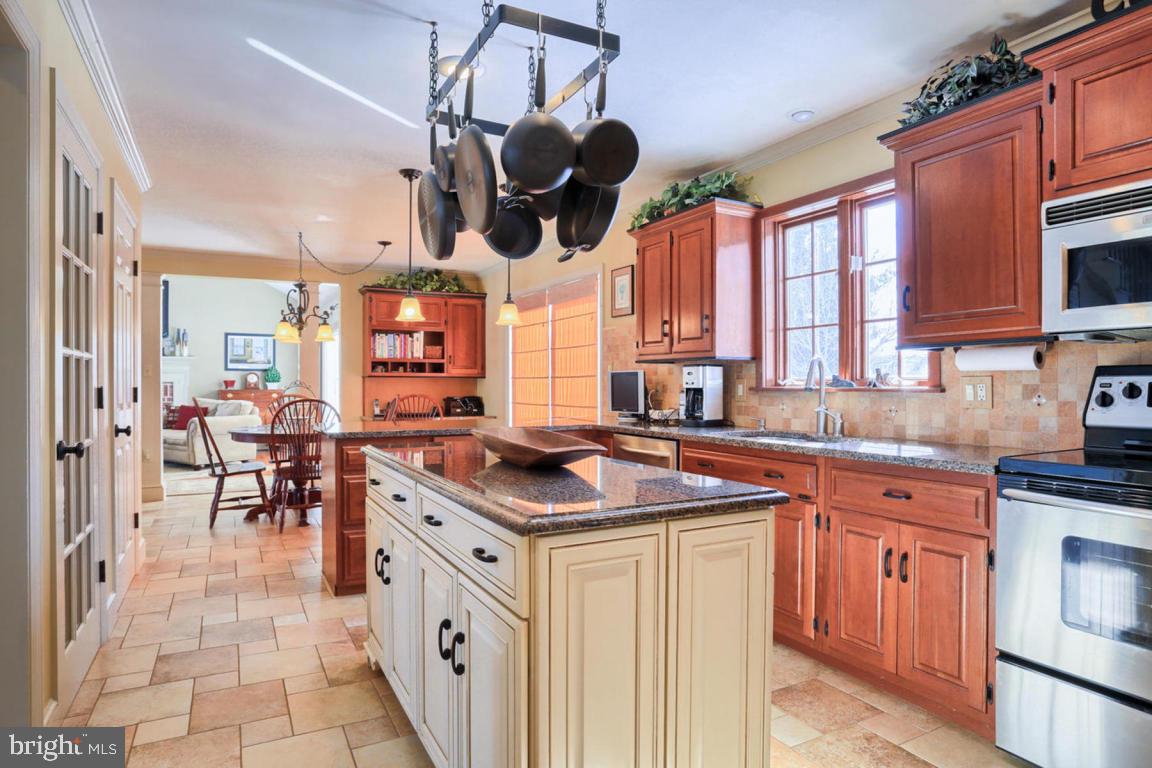 269 Buckfield Drive Lititz, PA 17543 - Photo 2 of 30