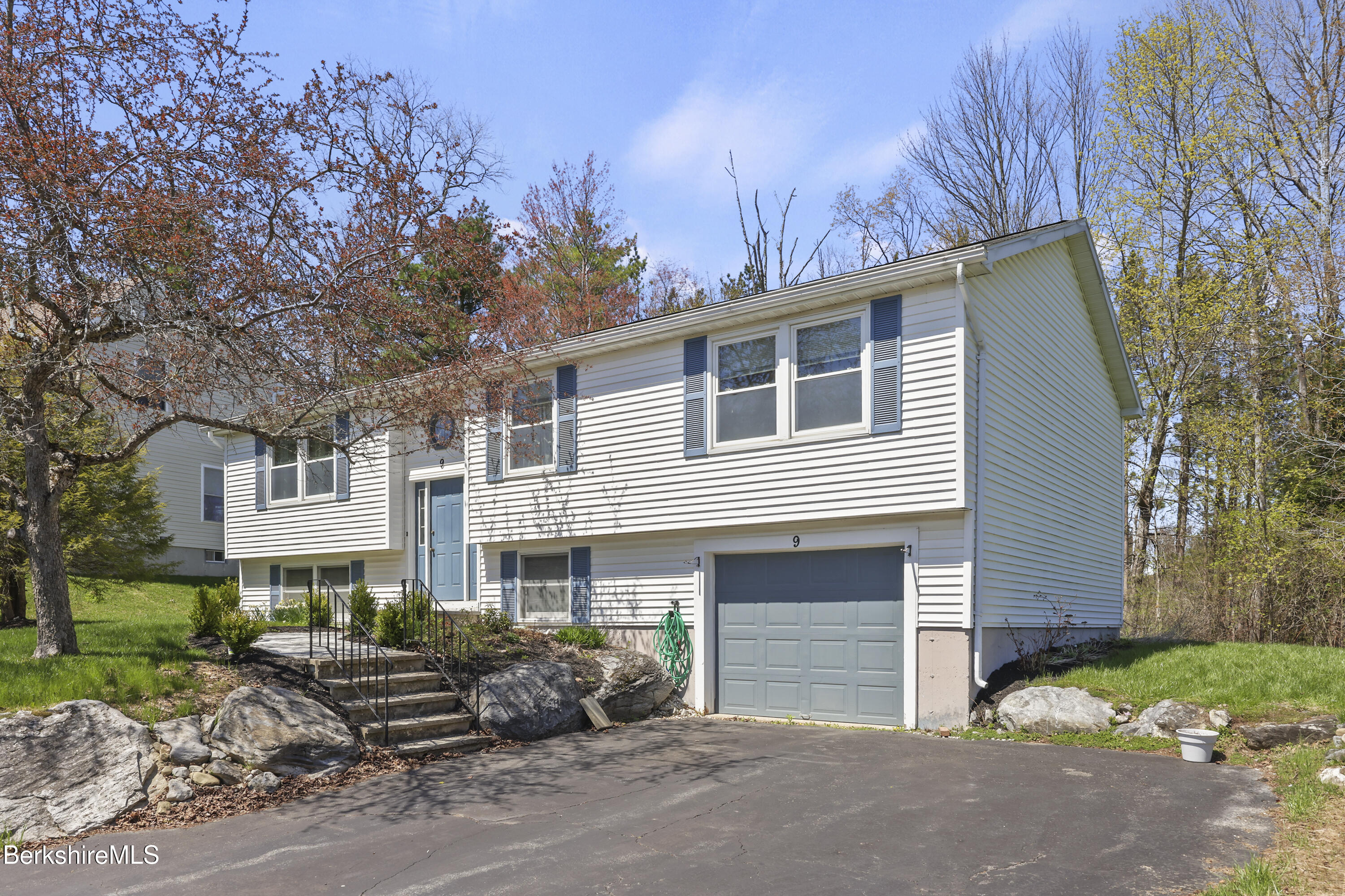 9 Donovan Street Pittsfield, MA 01201 - Photo 1 of 29 Exterior Front