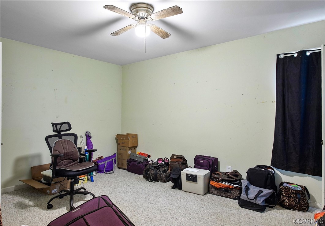 20007 Eugene Drive Sutherland, VA 23885 - Photo 13 of 21 a view of a room with gym equipment