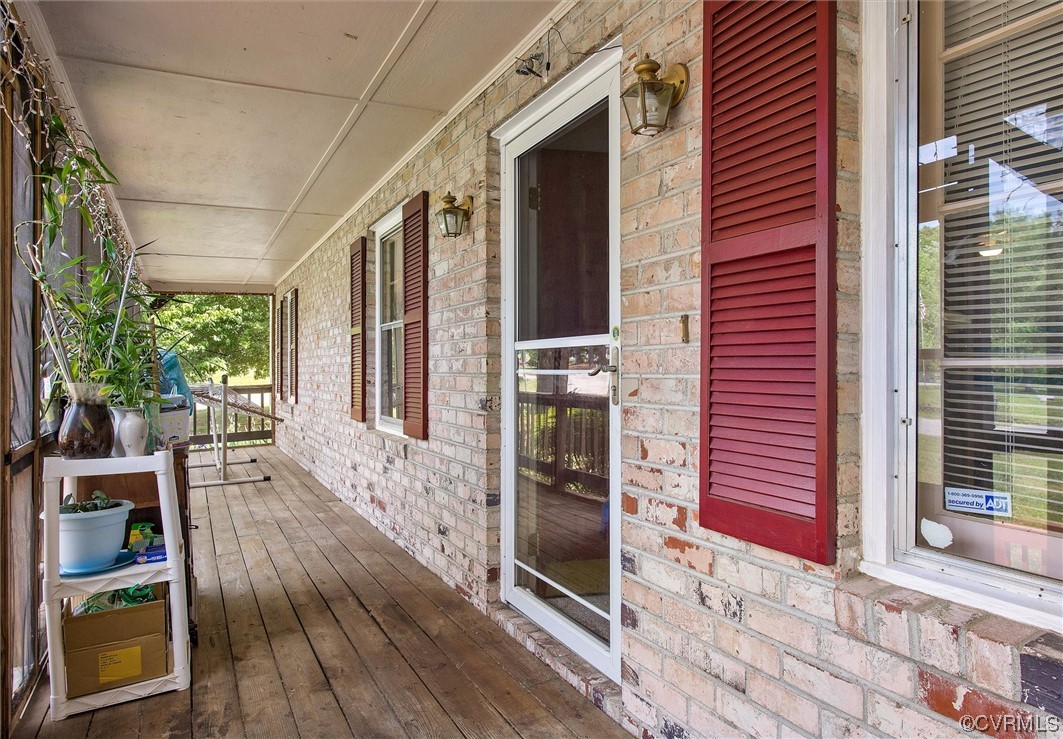 20007 Eugene Drive Sutherland, VA 23885 - Photo 4 of 21