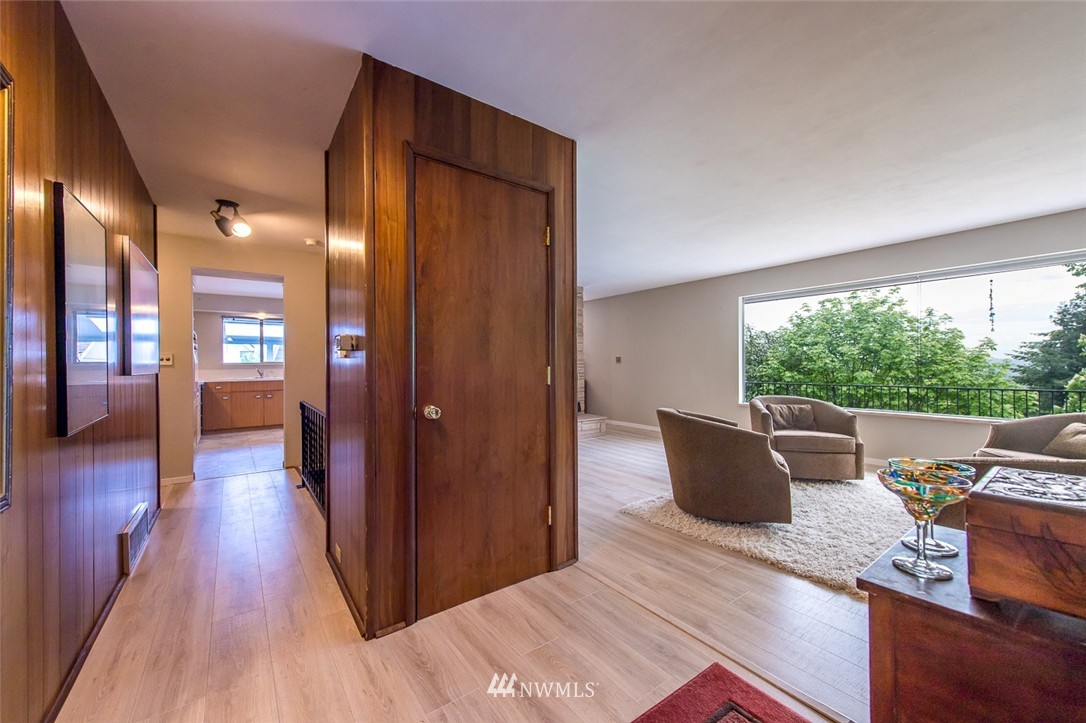 3207 East L Street Tacoma, WA 98404 - Photo 3 of 23