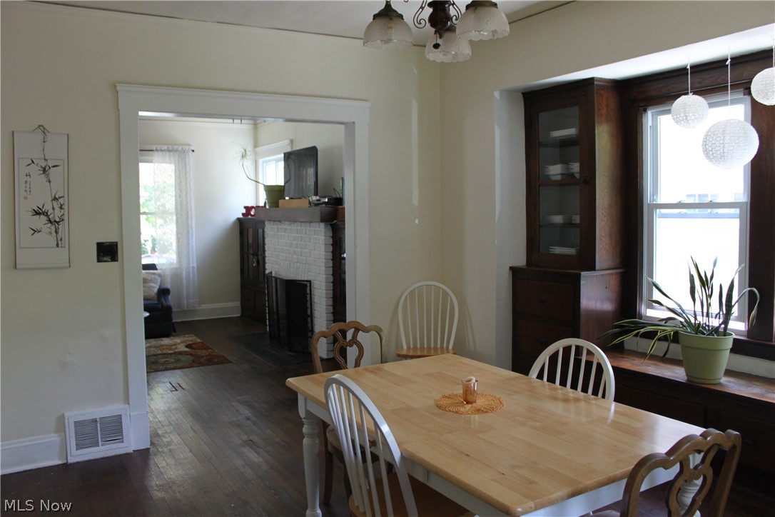 1564 Rydalmount Road Cleveland Heights, OH 44118 - Photo 6 of 23
