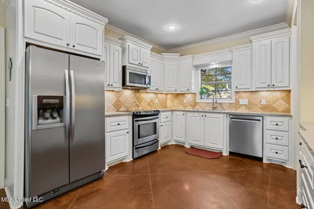 $330,000 | 120 Cedar Pine Lane, Madison, MS 39110