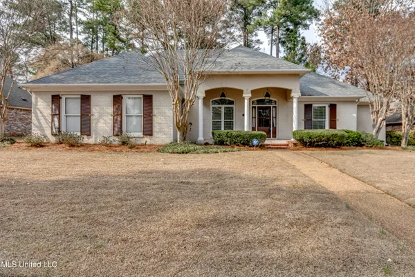 $395,000 | 647 Wendover Way, Ridgeland, MS 39157