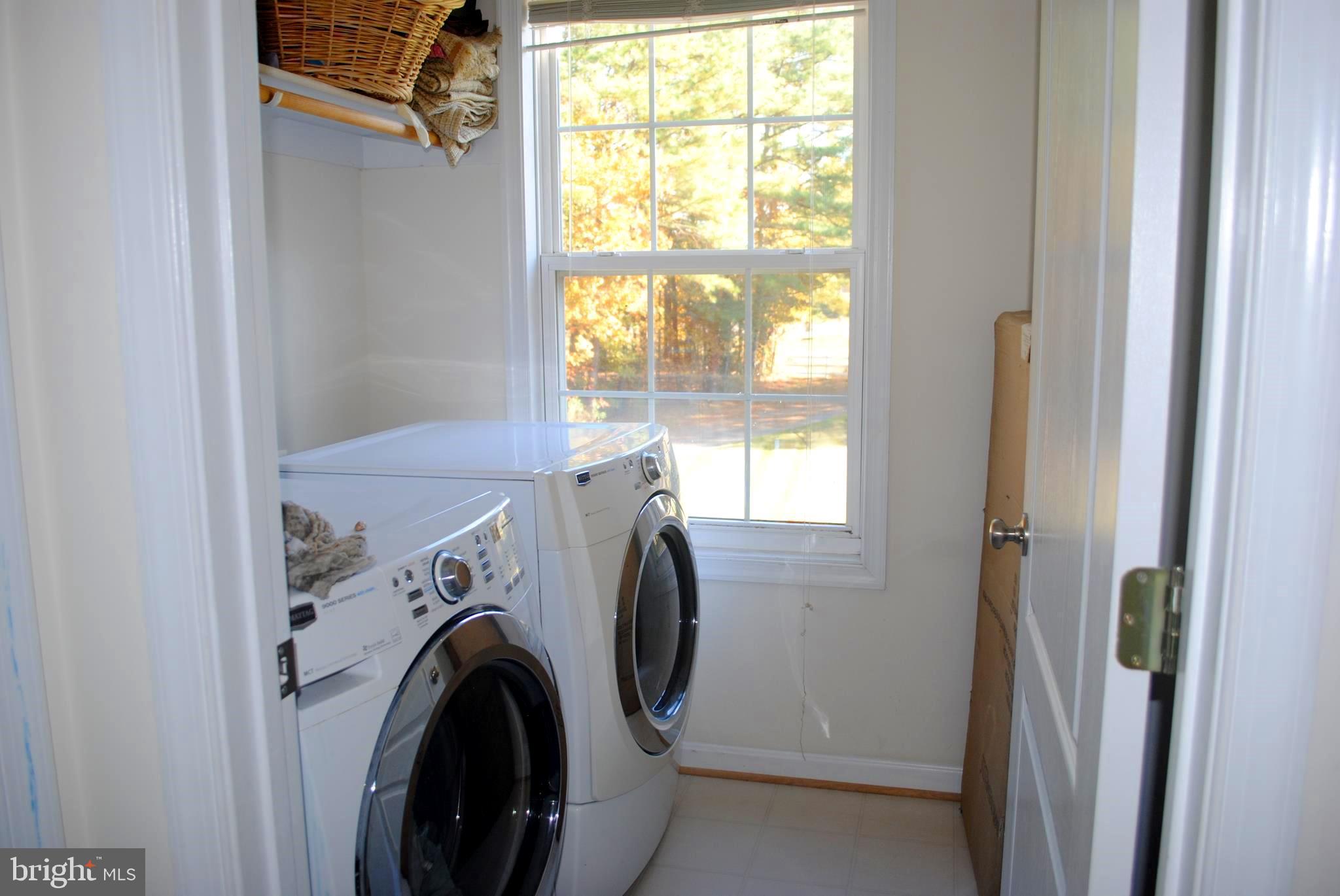 19095 Ridge Road Colonial Beach, VA 22443 - Photo 42 of 57 Wash room.