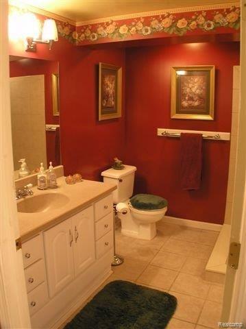 1066 Ruby Avenue Rochester, MI 48309 - Photo 21 of 24 FULL Basement bath