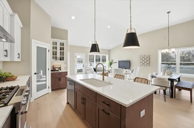 $669,990 | 16550 Kayla Drive, Lemont, IL 60439