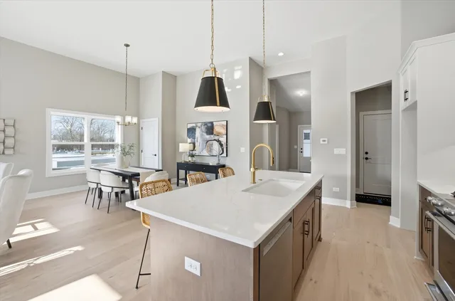 $669,990 | 16550 Kayla Drive, Lemont, IL 60439