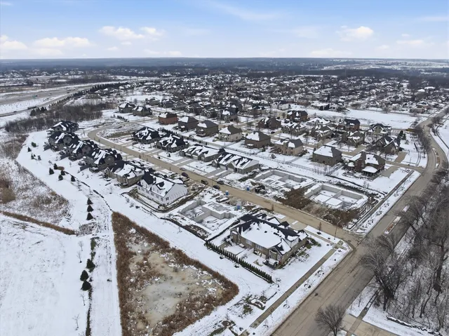 $669,990 | 16550 Kayla Drive, Lemont, IL 60439