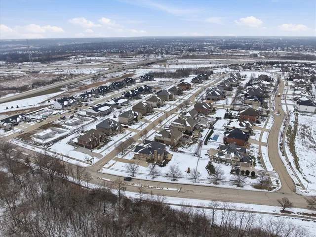 $669,990 | 16550 Kayla Drive, Lemont, IL 60439