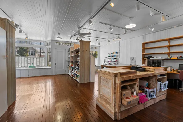 a view of a storage & utility room