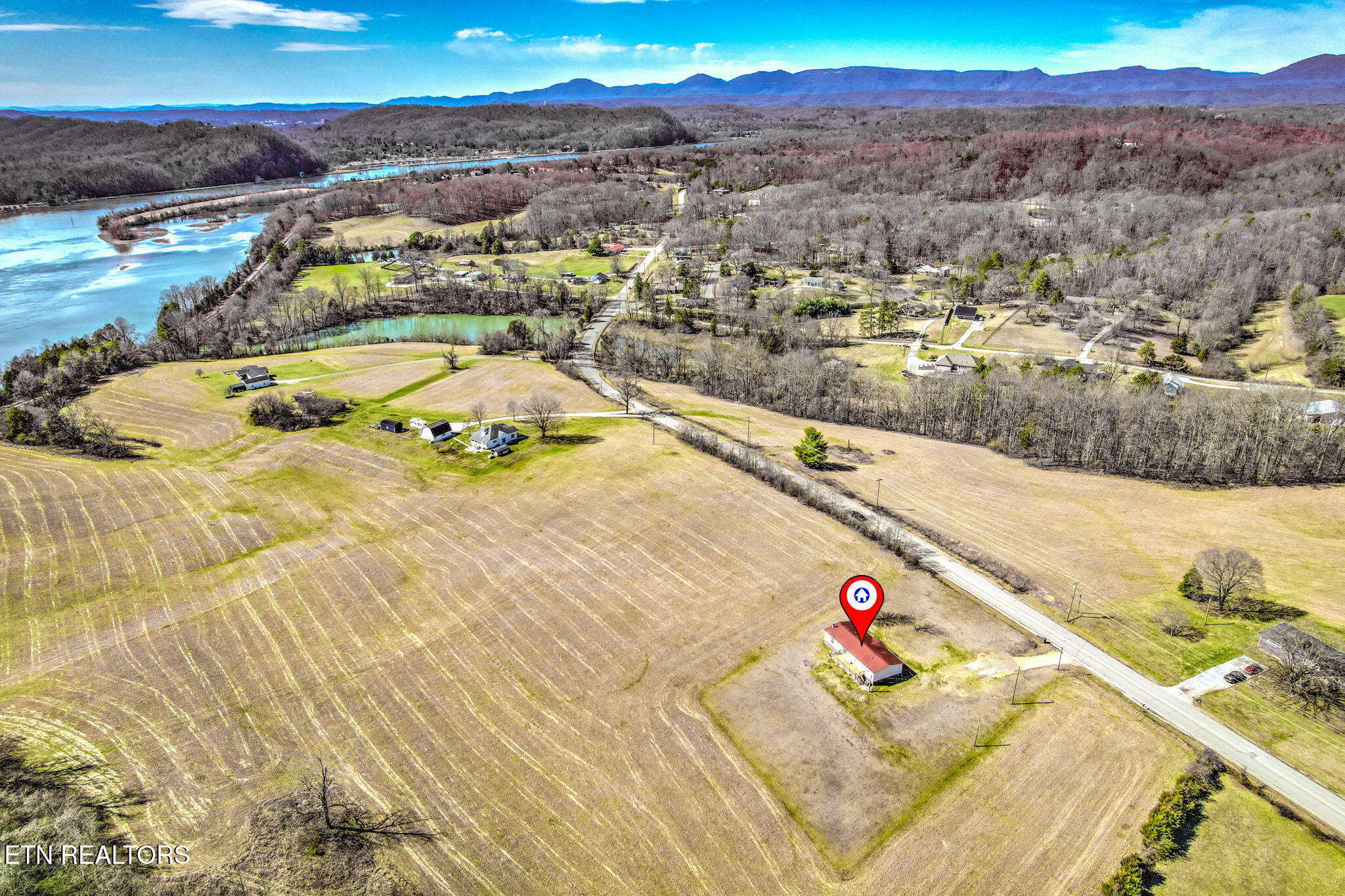 609 Old Emory Road Clinton, TN 37716 - Photo 39 of 40 39-web-or-mls-OldEmry609d (9)-2