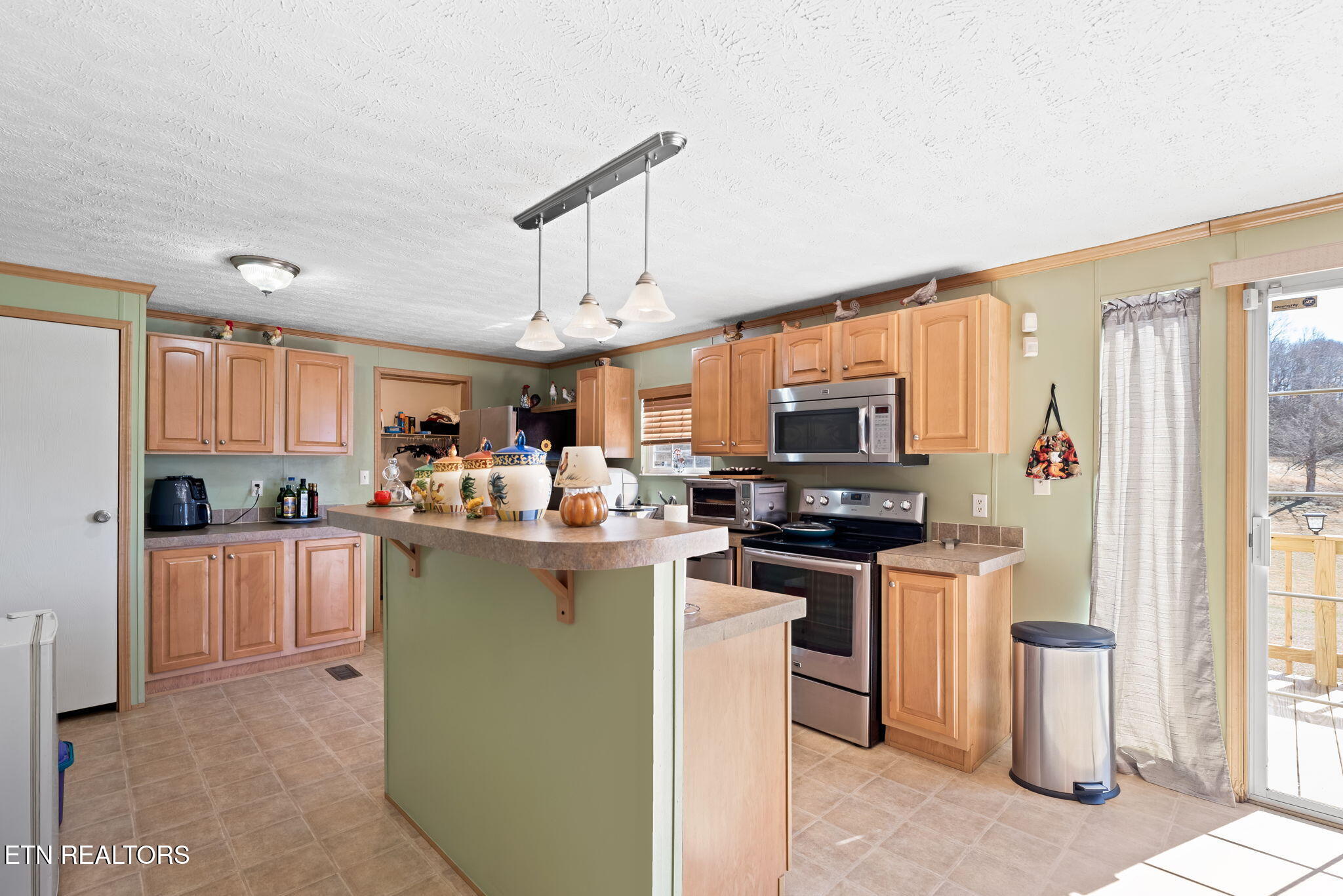 609 Old Emory Road Clinton, TN 37716 - Photo 7 of 40 6-web-or-mls-OldEmry609 (27)