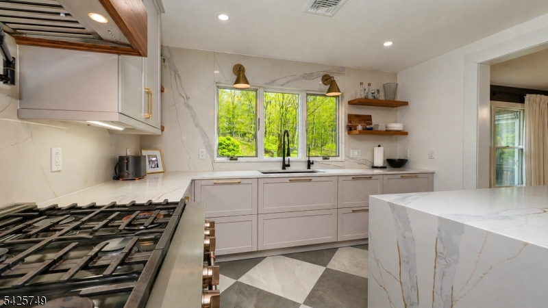 112 Urban Club Road Wayne, NJ 07470 - Photo 8 of 38