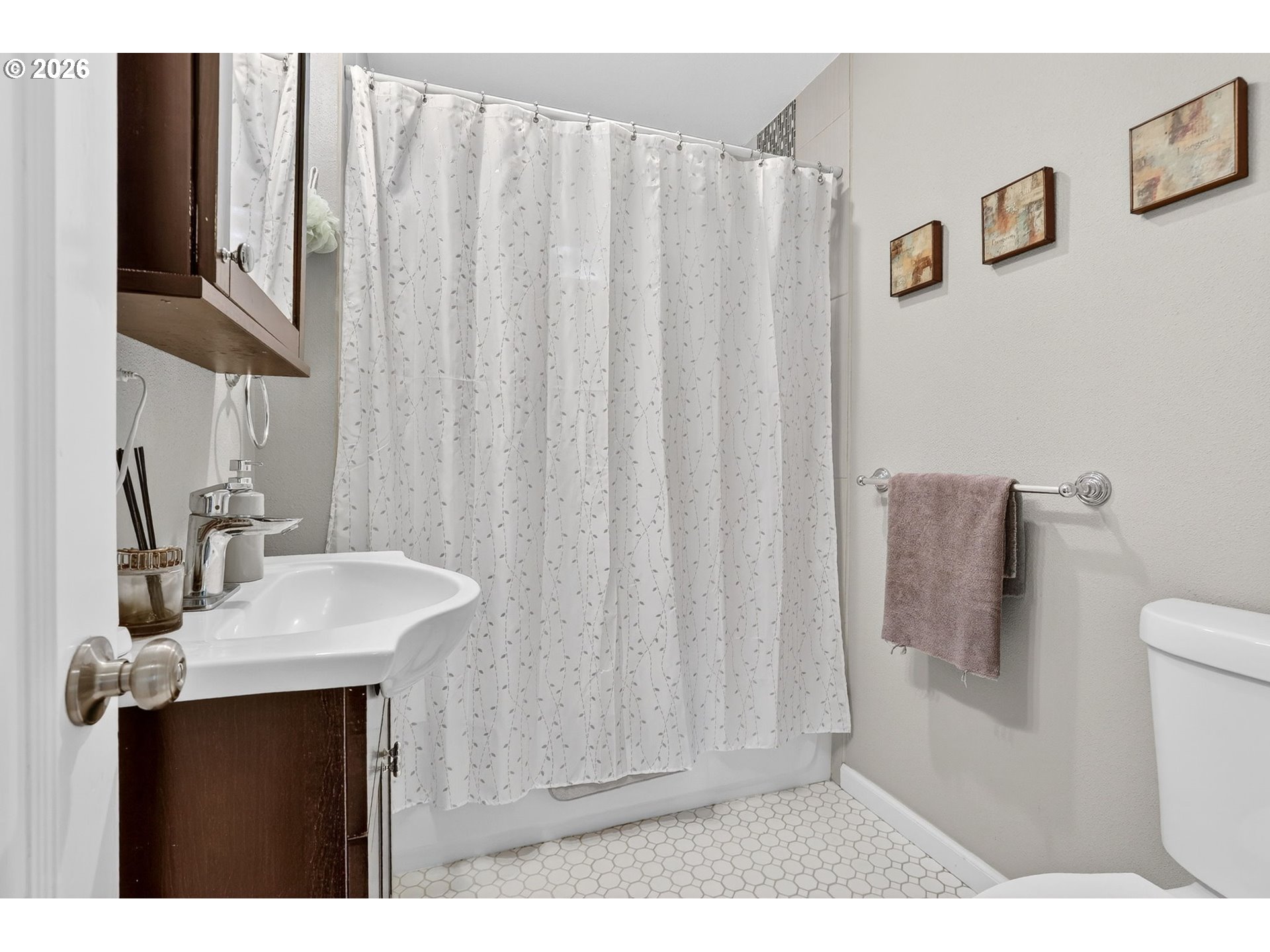 20951 Southeast Bohna Park Road Damascus, OR 97089 - Photo 22 of 48 Bathroom